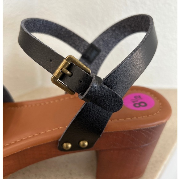 Cushionaire Sloan Black Faux Leather Studded Platform Clog Sandals Womens 8.5 M - Picture 4 of 9